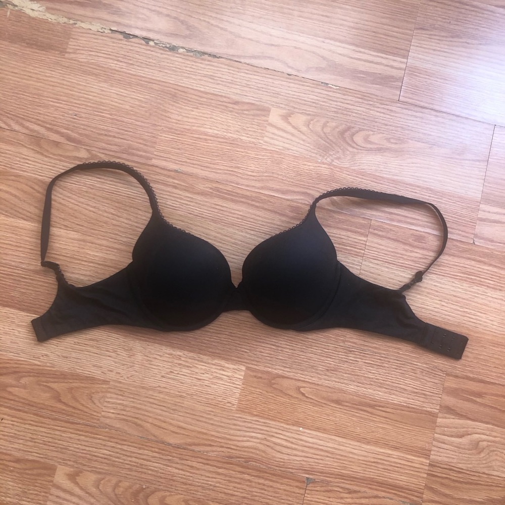 Victoria’s Secret Body by Victoria bra